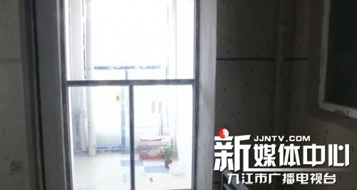 霸道邻居霸占楼顶公摊面积后续,邻居霸占公摊面积空中花园