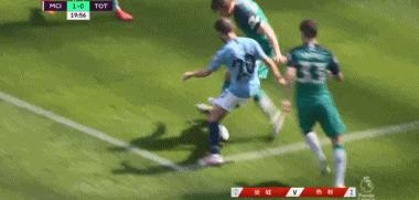 福登德布劳内进球,福登错失德布劳内传球