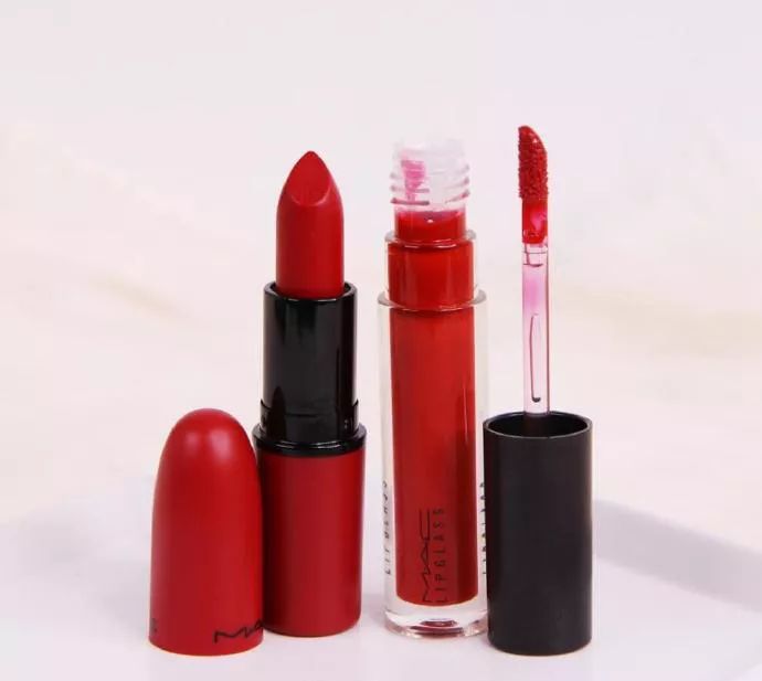 男生一般喜欢什么颜色的口红,男生喜欢什么味道的口红