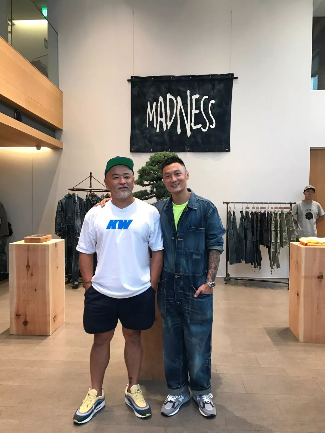 说到NewBalance，我第一个想到的还是余文乐