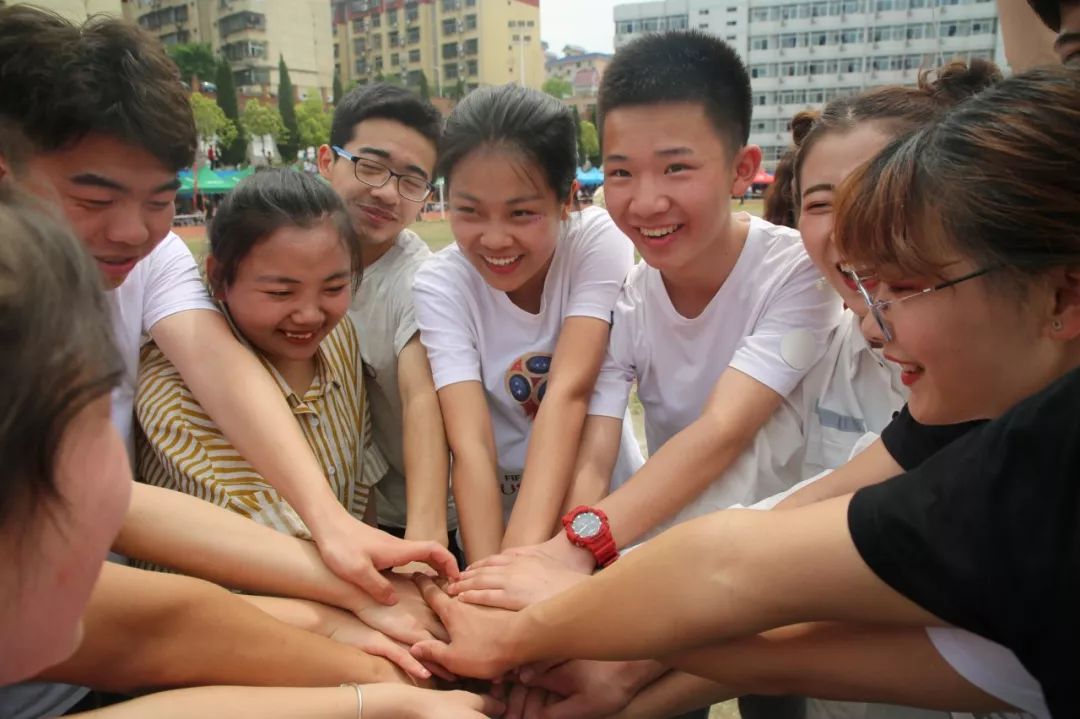 缁忓吀鎴愯瑙ｉ攣,鍏充簬鎴愯瑙ｉ攣