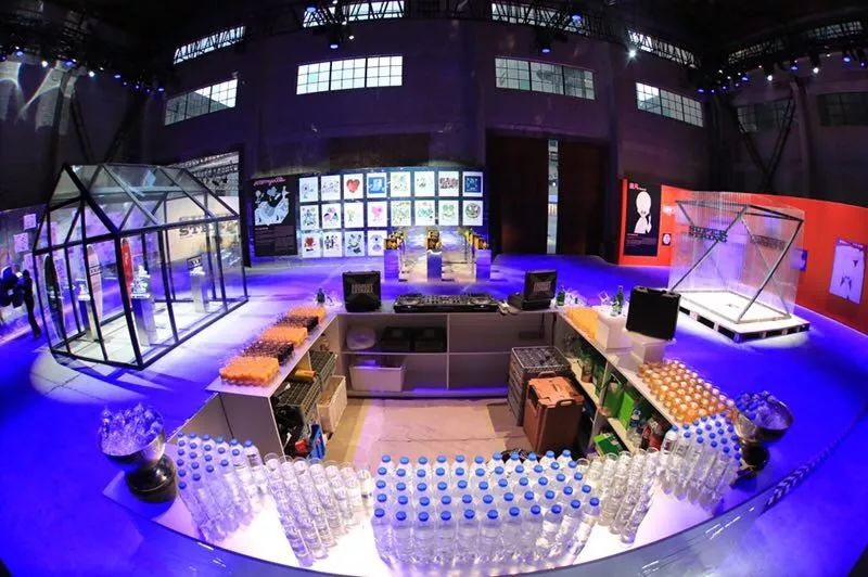 引领潮流时尚，INXX秀场直击