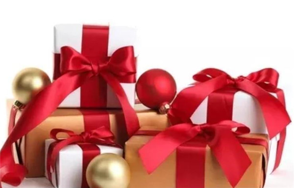 恒大金沙滩和海上嘉年华哪个好,金沙滩游乐场嘉年华