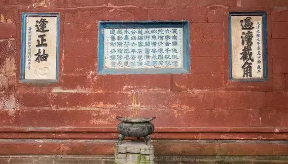 余秋雨都江堰壮观,余秋雨都江堰赏析