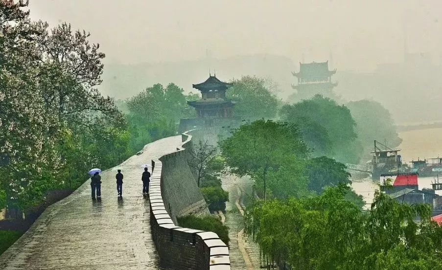 假期怎么过？22条老街已备好，说走就走！