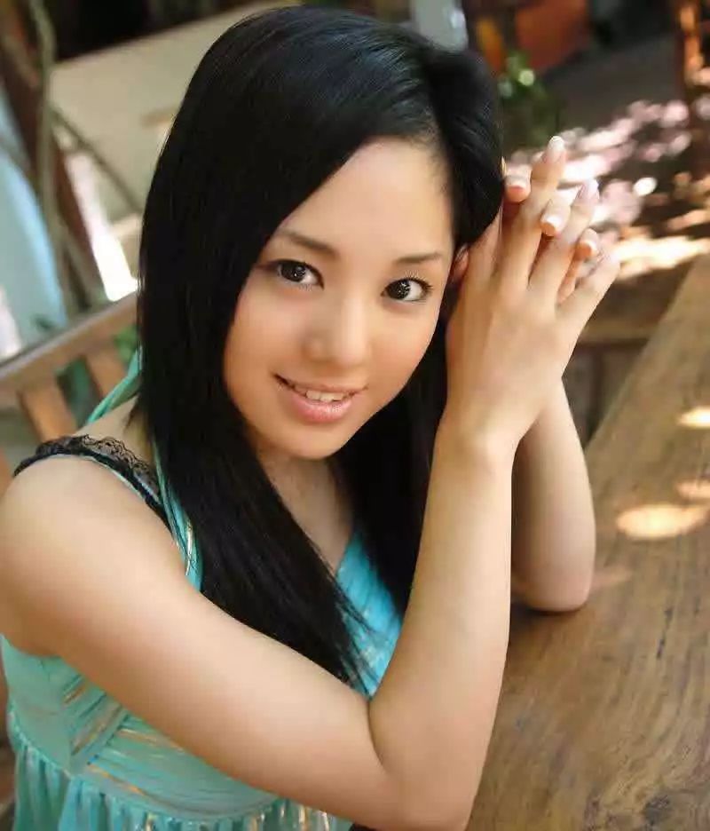 *优女**苍井空喜当妈，她的作品为何全下架？