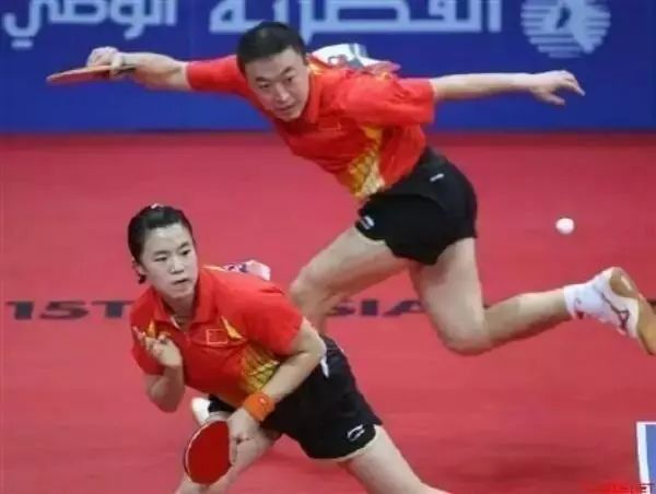 运动员比赛时尴尬瞬间,运动员比赛中的失误搞笑视频