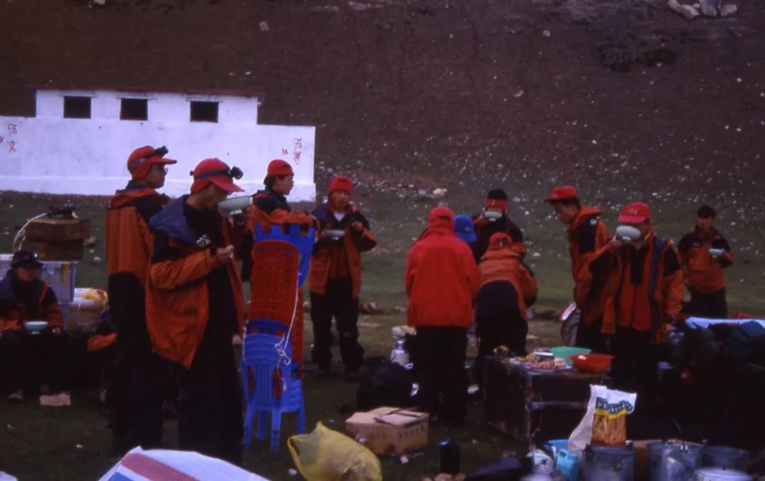 他们的青春，有你年轻时玩户外的影子