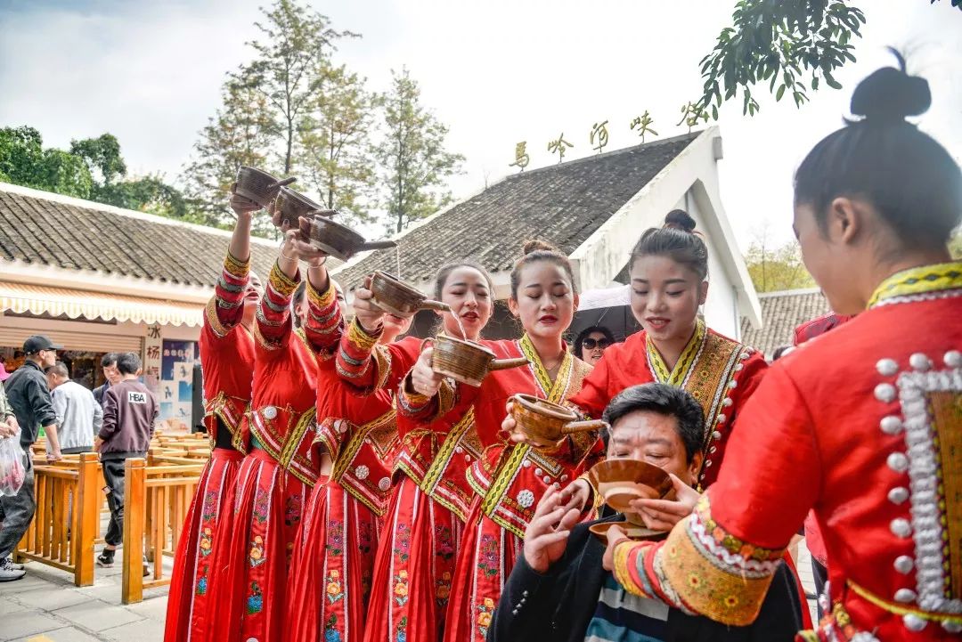 兴义五一旅游人次,兴义五一旅游有哪些