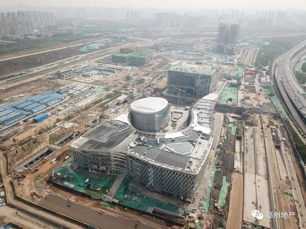 只在核心地段拿地的房企,这家房企零踩线盈利能力持续领先