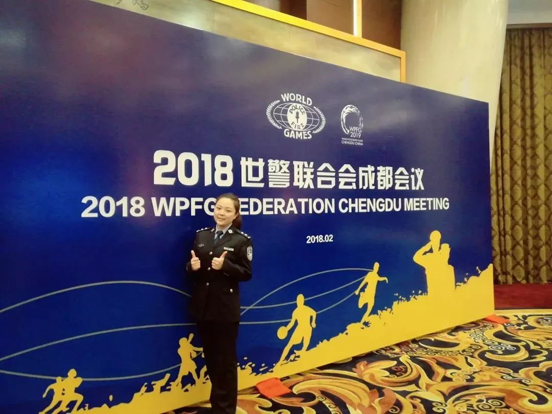 成都市公安局特警支队,成都特警深夜检查