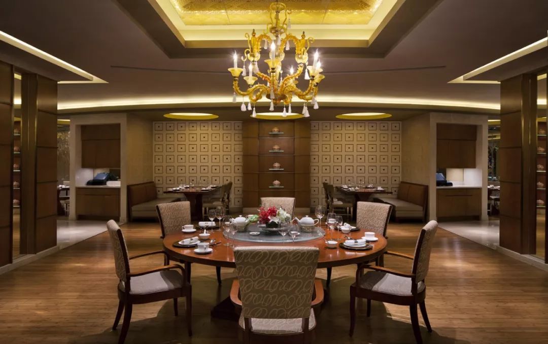 曾任职米其林一星！20年经验大厨匠心打造！JW万豪酒店74道港式料理畅吃宴！