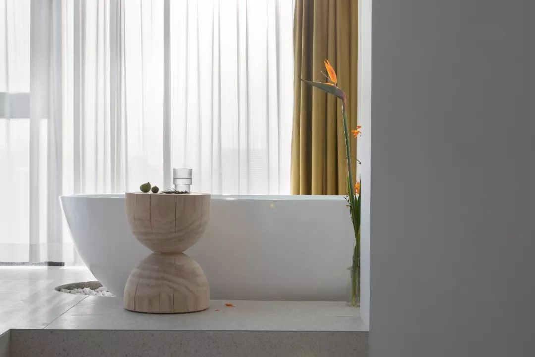 新豪宅时代，终于可以跟水晶灯、罗马柱说拜拜了！