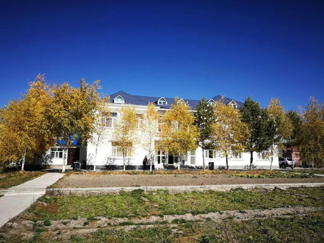 喀纳斯机场实行全年通航，10月27日起冬季直飞喀纳斯机票订起来，低至150元