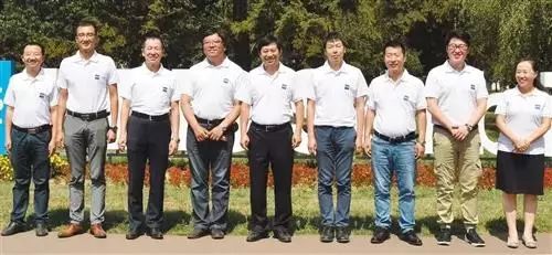 被派往塞尔维亚的9个中国人，干了件惊动世界的大事！