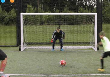 维维射门教程,维维足球怎么接半高球