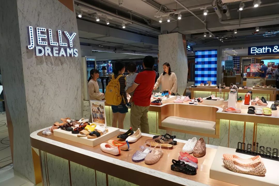 泰国曼谷值得买的衣服,泰国旅游购物潮牌推荐