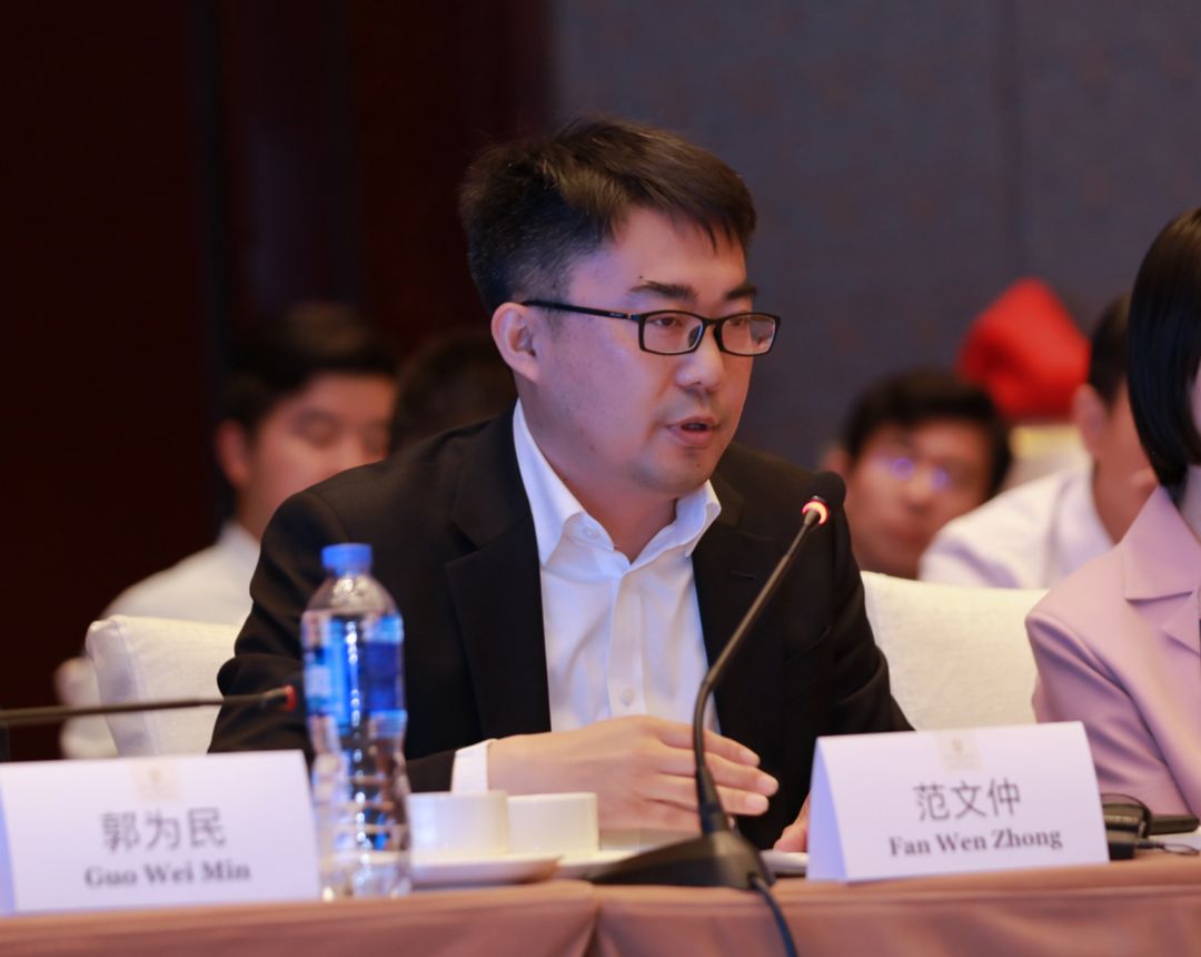 fintech鐑偣鑱氱劍,2023浜氬お閲戣瀺璁哄潧閫忛湶鐨勬柊鏈洪亣