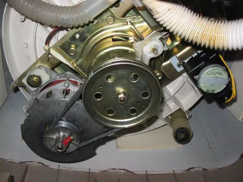 比马桶还脏的公共洗衣机,比厕所都脏的洗衣机你还在用吗