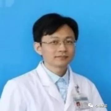 “医生，我活动后心脏支架移位怎么办？”他坐着轮椅焦虑的说