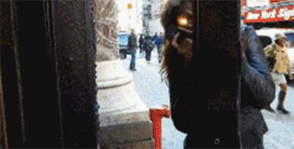 手机朝上放还是朝下放,手机是竖着放还是横着放好