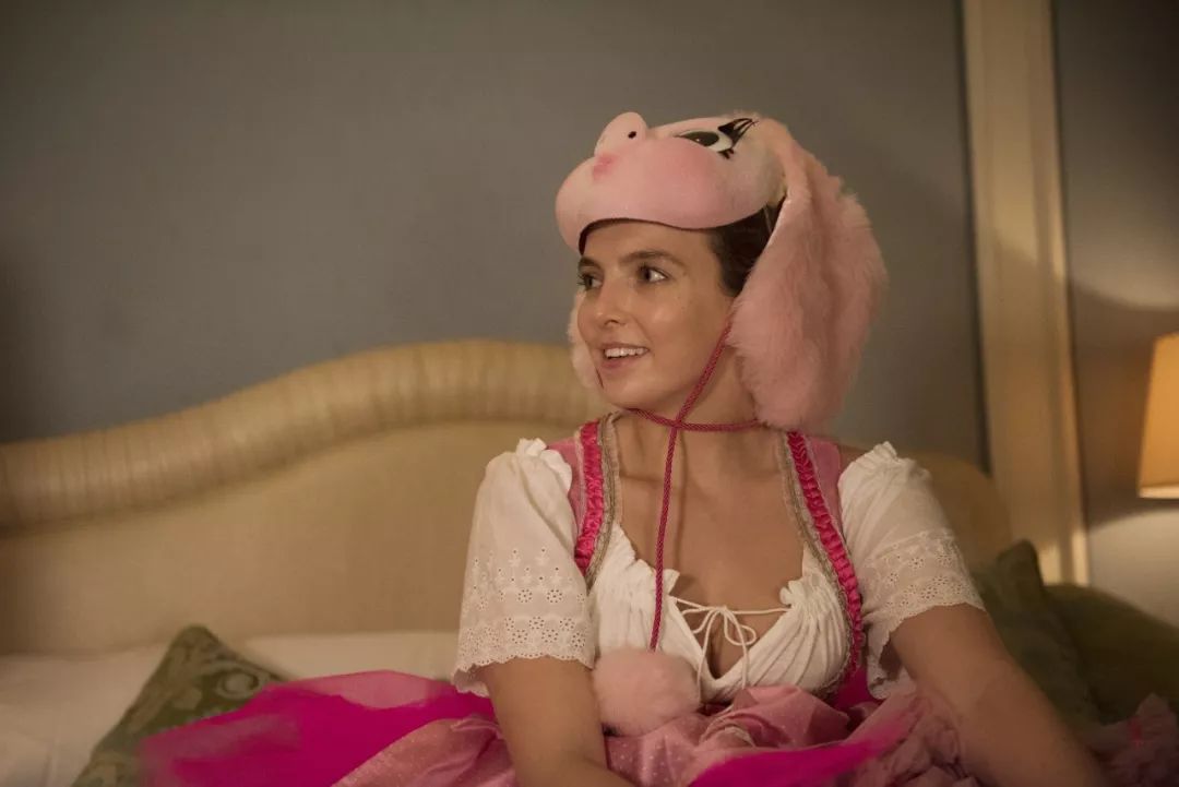 穿最粉的衣服跳最酷的舞,穿最粉的衣服唱最快的rap