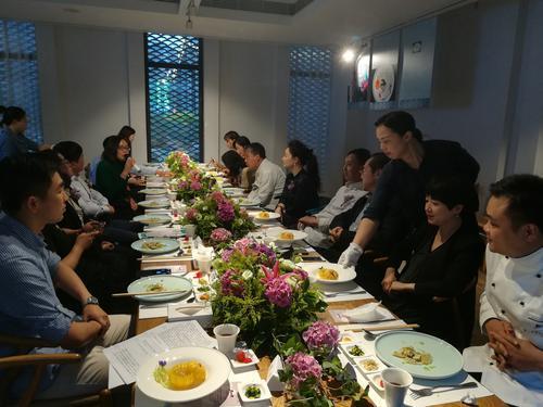 澳门美食沉浸式之旅 (澳门不能错过的美食体验)