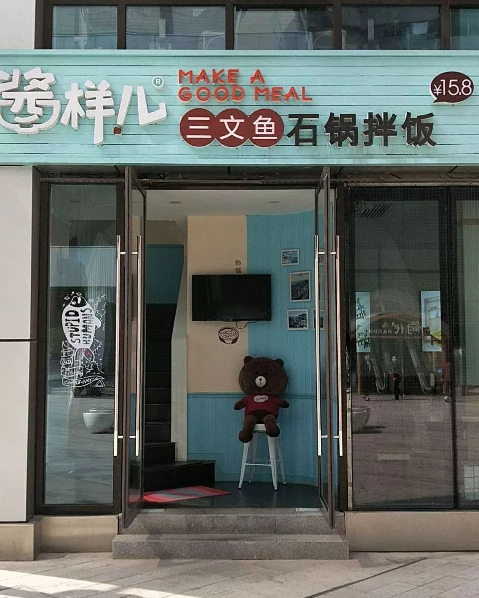 百万大学青年免费狂欢！AJ鞋展、街球大神空降，超多福利拿到手软！