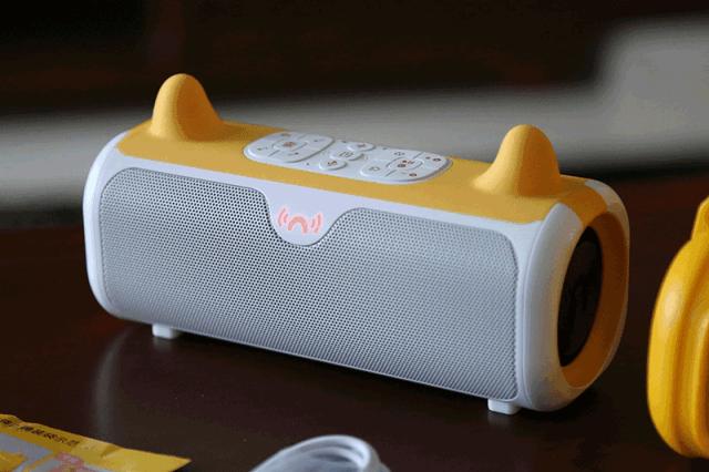 牛听听熏教机和火兔故事机哪个好,牛听听儿童智能熏教机便携版