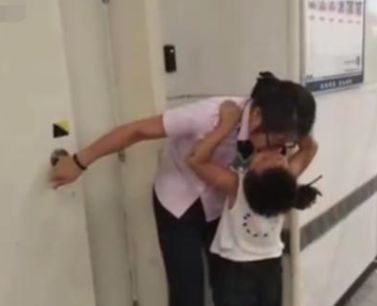 这25张*拍偷**照，暴露了中国父母的真面目