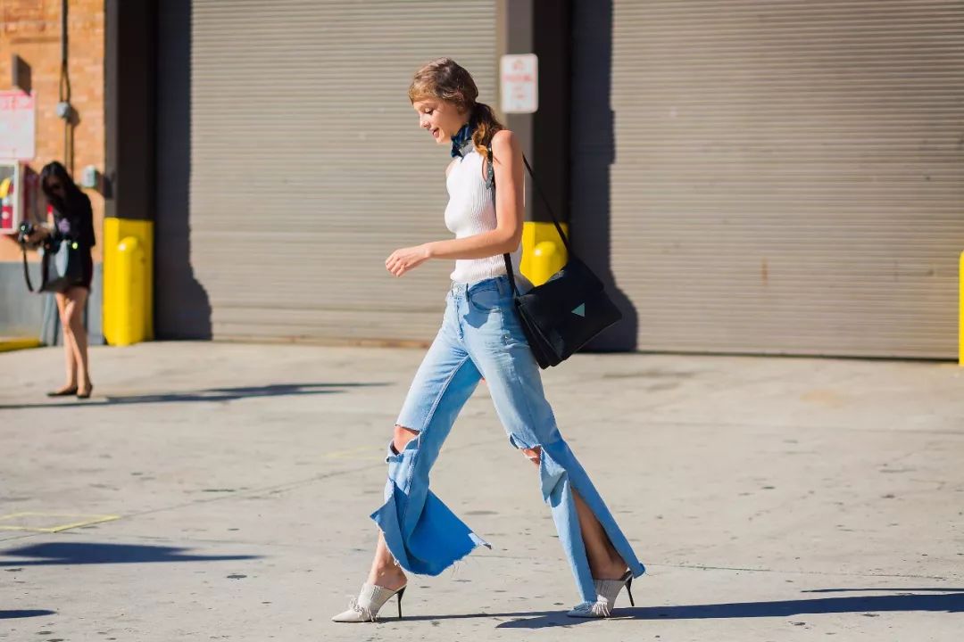 时髦人的夏天，从裤腿开衩开始