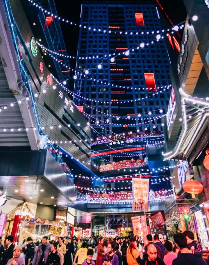 鲜城探店|夏季来临，庄里最火爆的人气夜市约起来！五大美食街一网打尽！人均不到50元吃个遍！