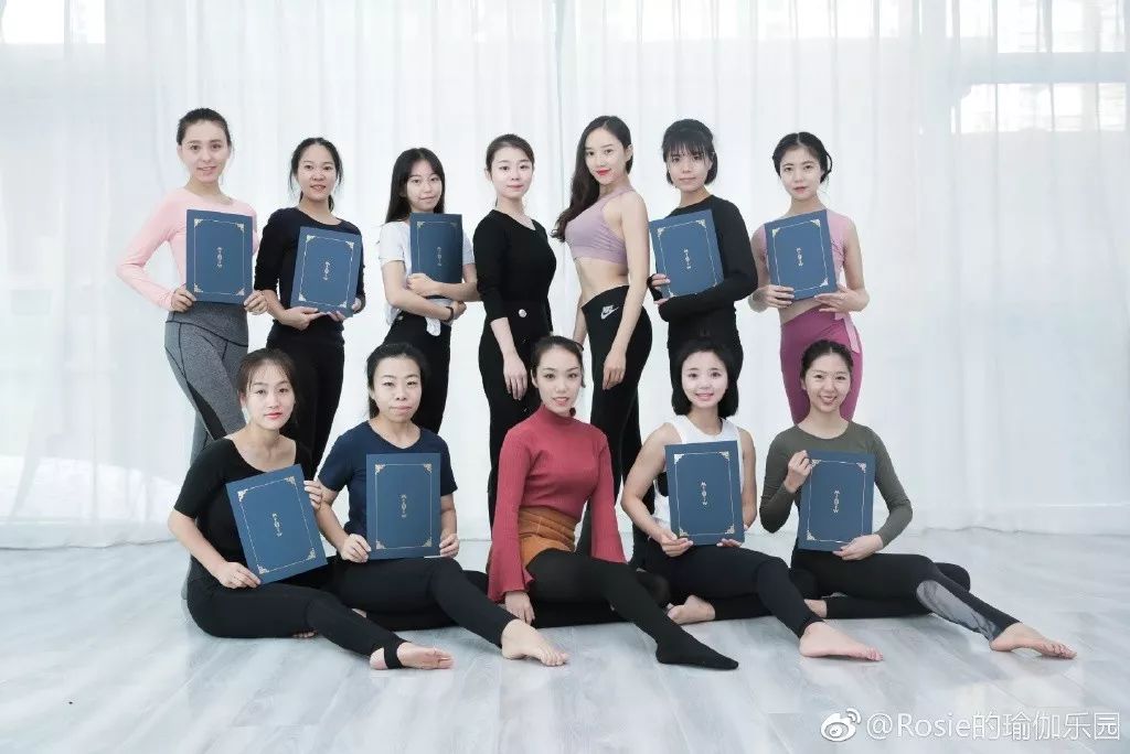 刘涛健身惊艳,刘涛沈月瑜伽