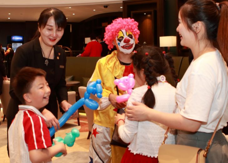 点亮一盏灯爱心再传承｜确认过眼神，这样的酒店才值得遇见