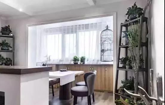 阳台上的天地柜,阳台上做橱柜地柜怎么做