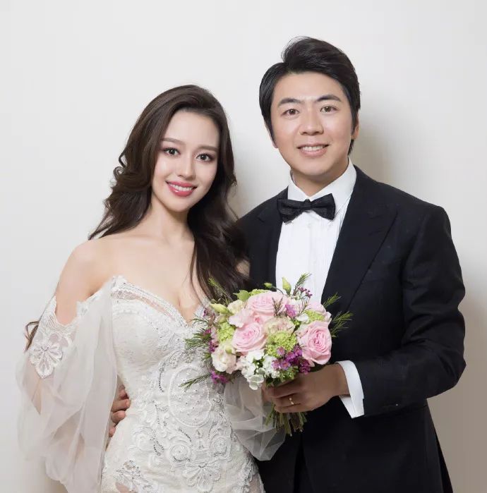 这个六月，接连的婚讯让我仿佛失去了世界……