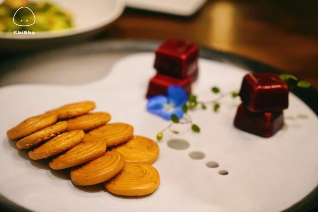 一周吃饭居然花掉1万块?!真是胆子肥了