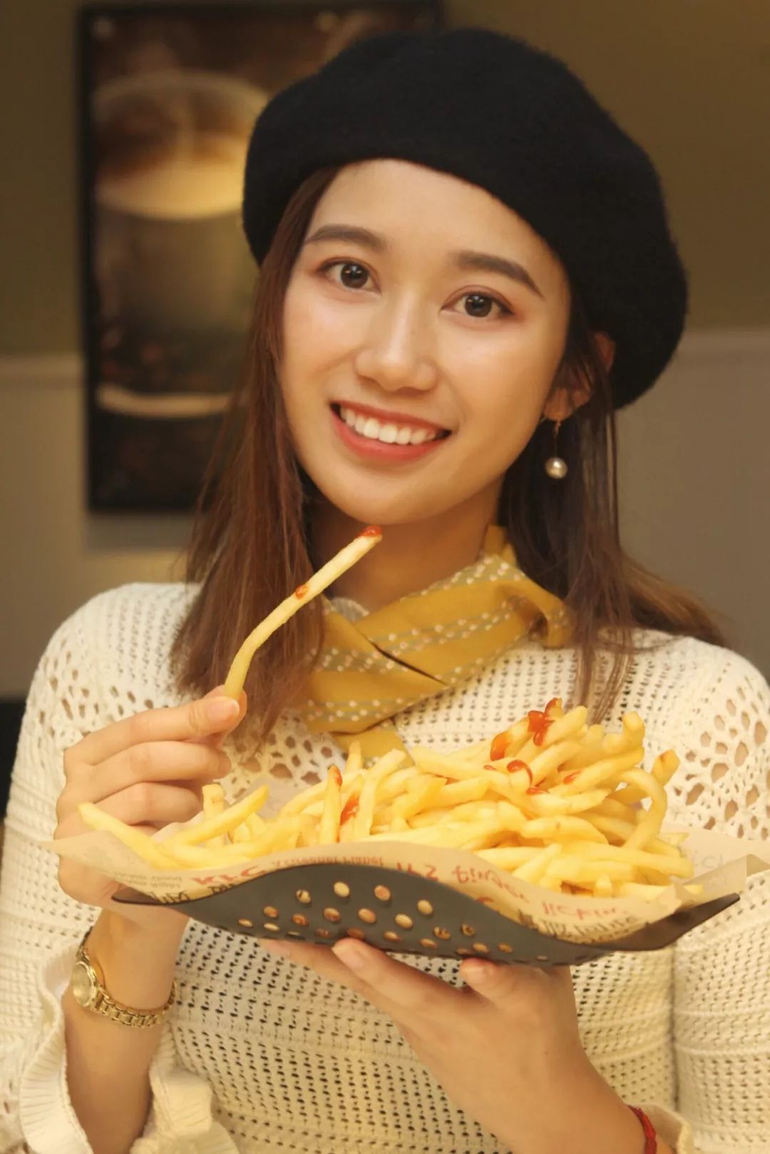 在西湖边种下一片“草原”！杭州这家肯德基“绿”了！种草指南在这里