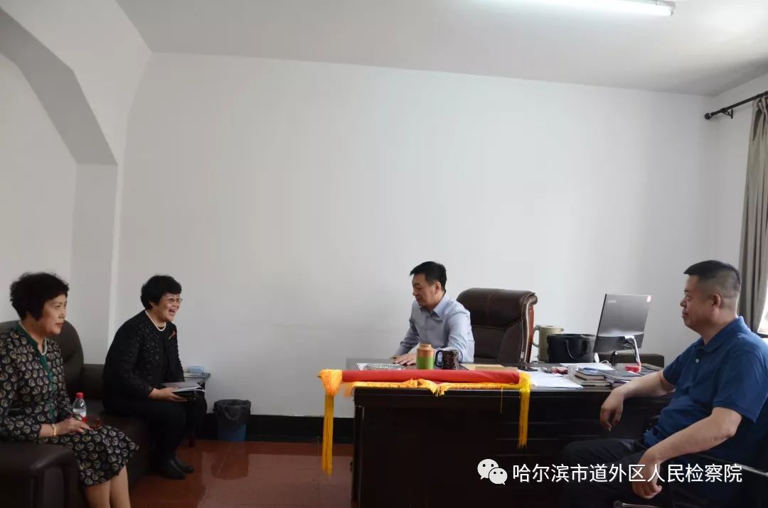 检察为企守正义当事企业送锦旗｜道外区检察院提前介入从快批捕维护企业合法权益助力营商环境再优化