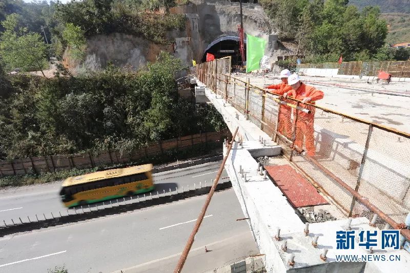 中老铁路昆明至景洪段何时开通,中老铁路建成通车