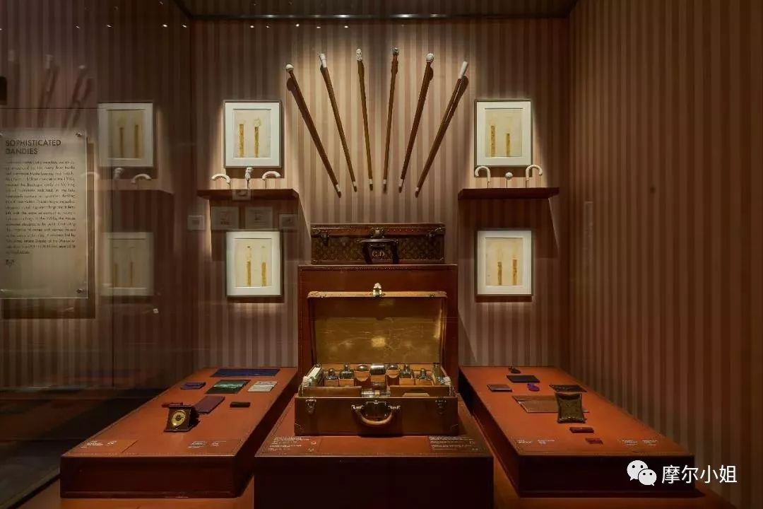 从“三傻”到“黑凤凰”，SophieTurner的成名之路原来这么坎坷？