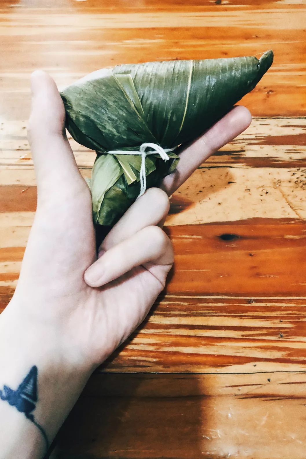 雨女有瓜|我去成都LV展出差的24小时吃成了真实的猪