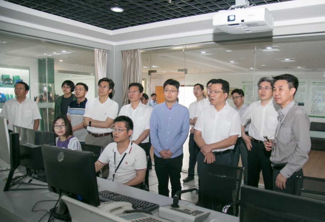 市长丁纯调研新北部分企业时，这一点被反复提及...