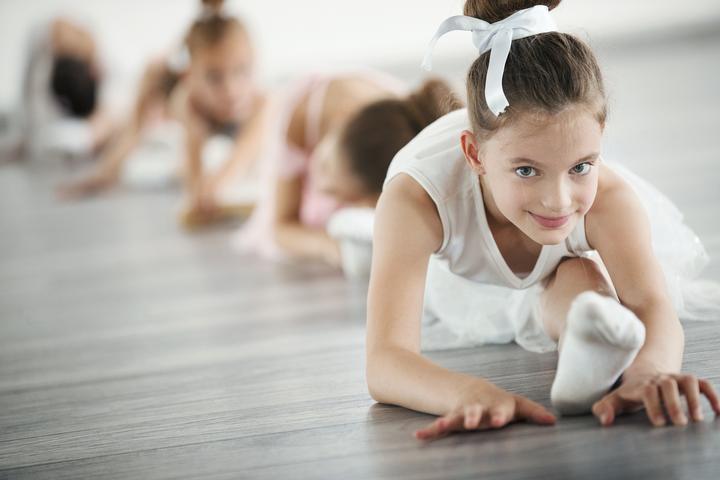 小学体育课考试,几年级体育课要劈叉