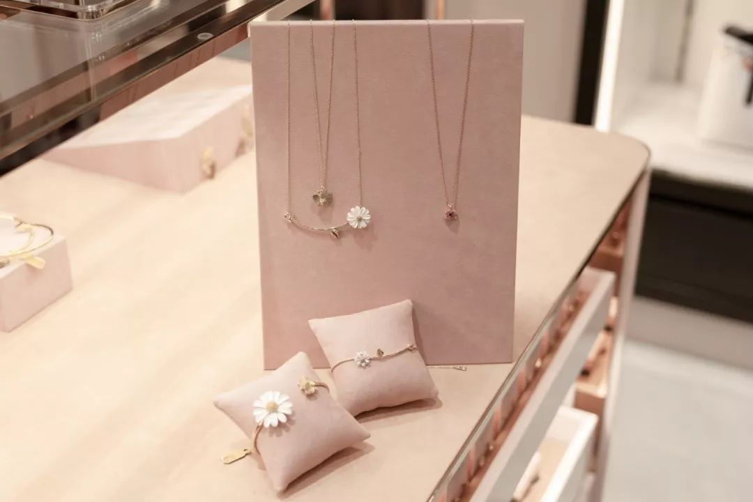 igc轻奢指南|夏日约会季的仪式感你备足了吗？