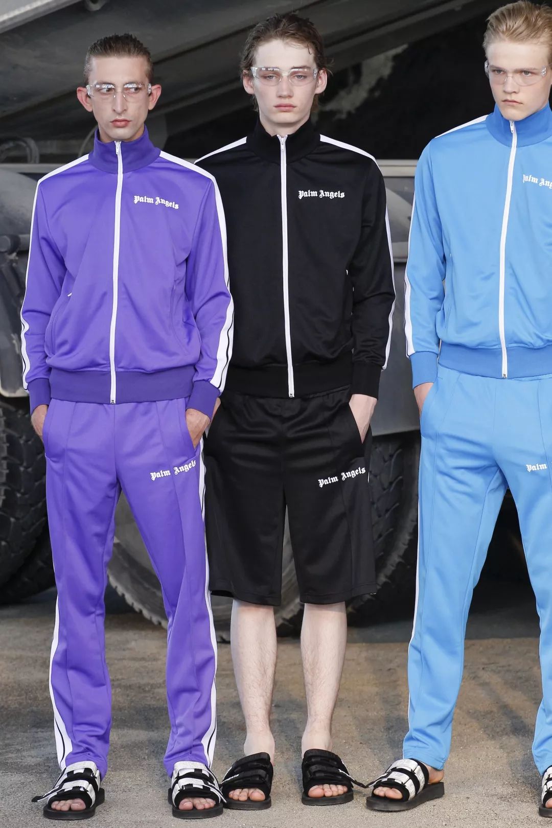 今年最新款的羽绒衫,日常休闲版大长羽绒衫