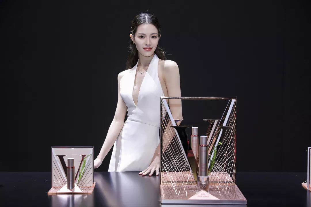 揭秘|弘叔悄悄话：吃了防腐剂般的美貌都是这么来的