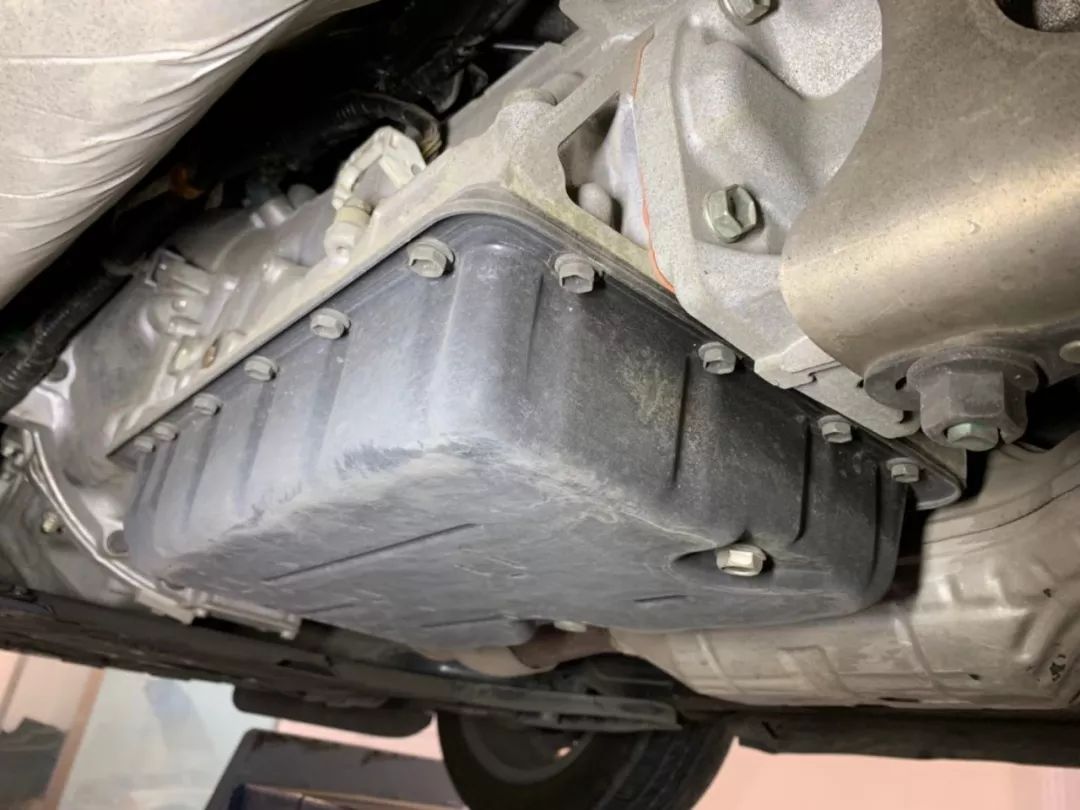 这台进口敞篷小跑车，两个滤芯竟然只要42块钱？