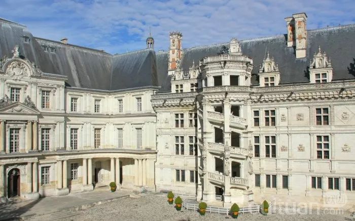 「旅游」7月15日确认发！学生价20欧起！舍维尼香波堡布卢瓦一日！穷游卢瓦尔河谷三大皇家城堡！庆祝文艺复兴500周年