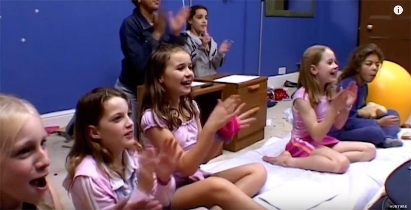 没有大人只有孩子一起住,没大人管的小孩